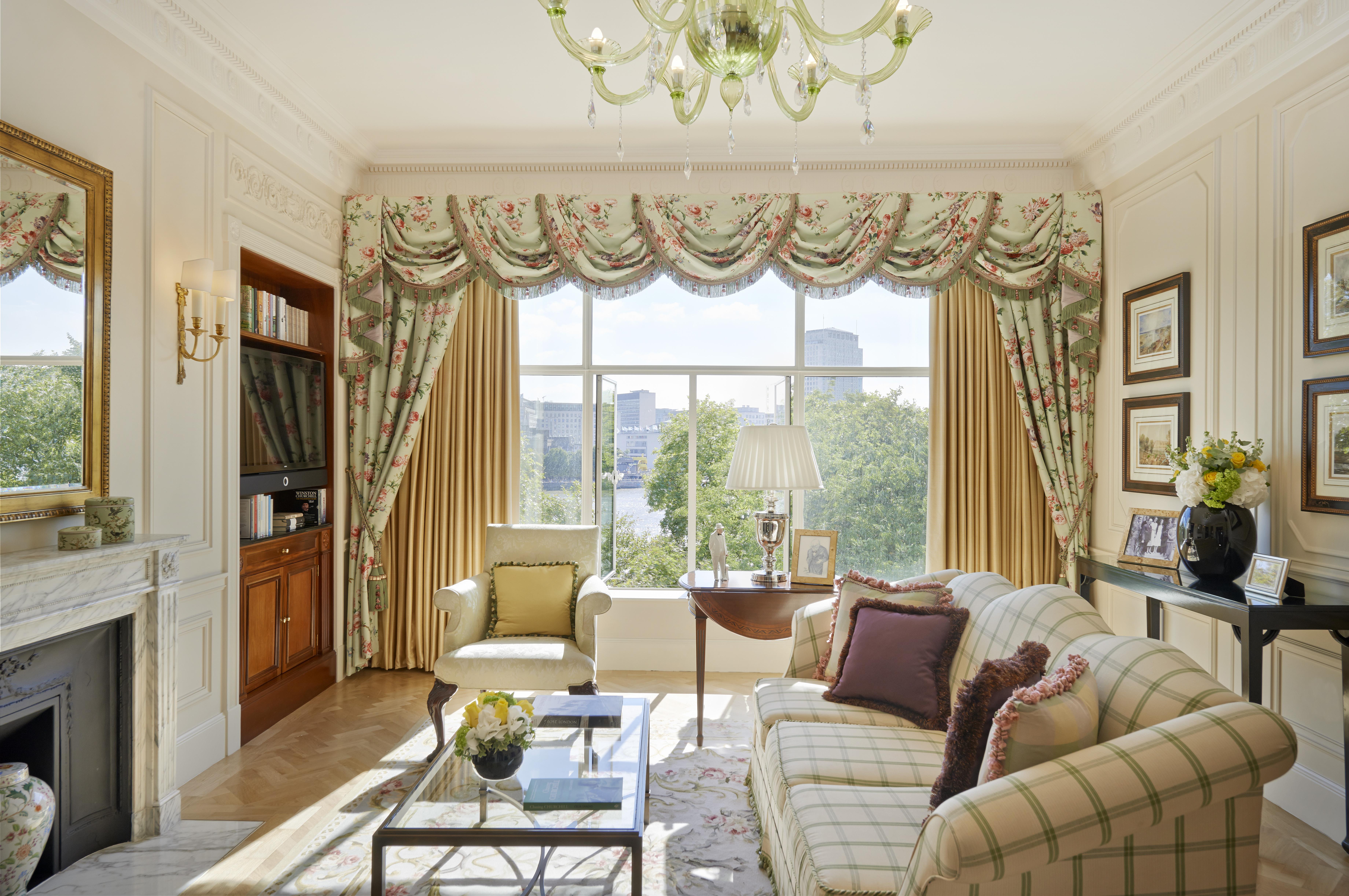 Отель The Savoy