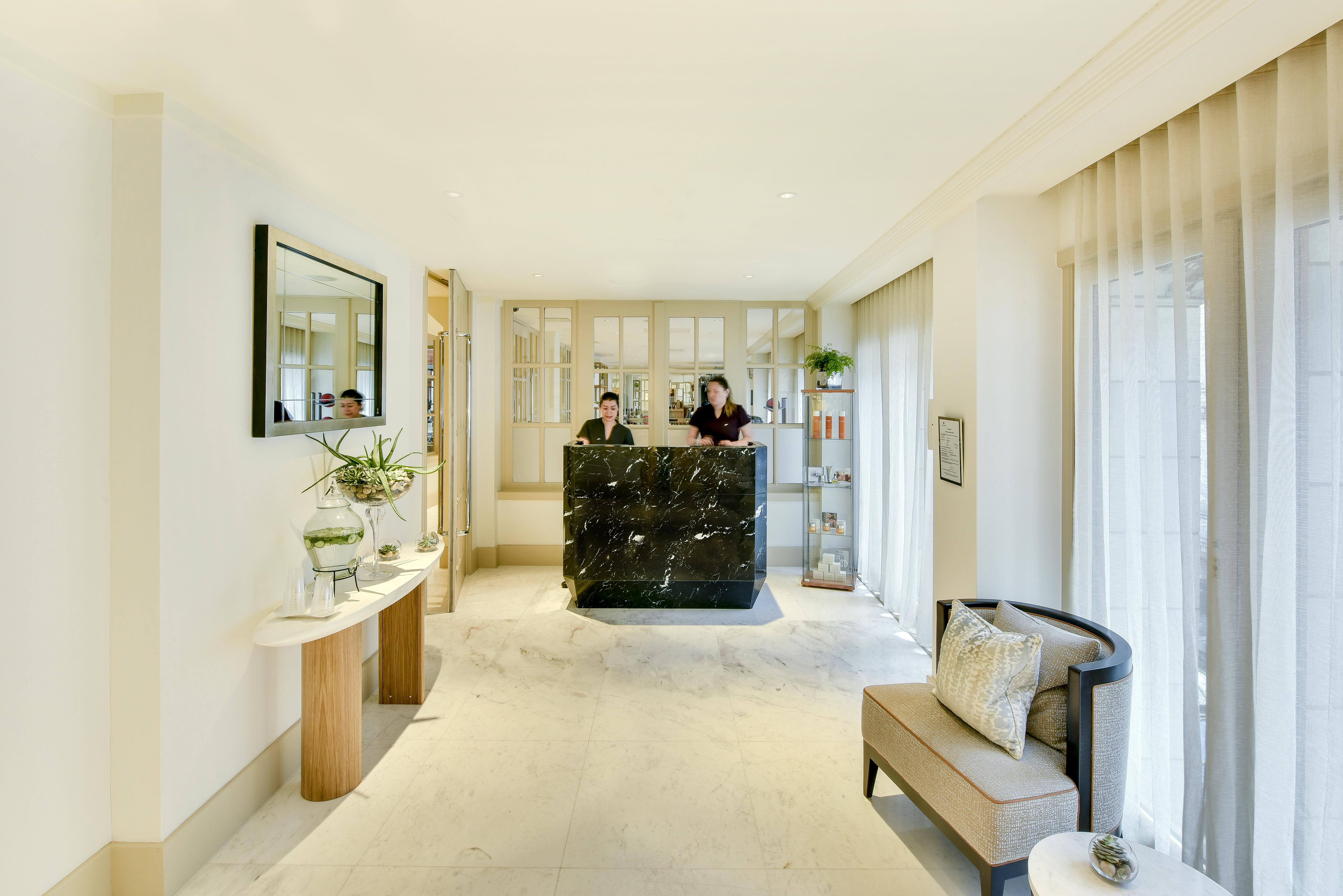 Отель The Savoy