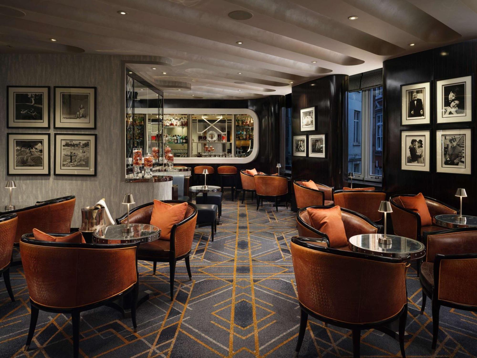 Отель The Savoy