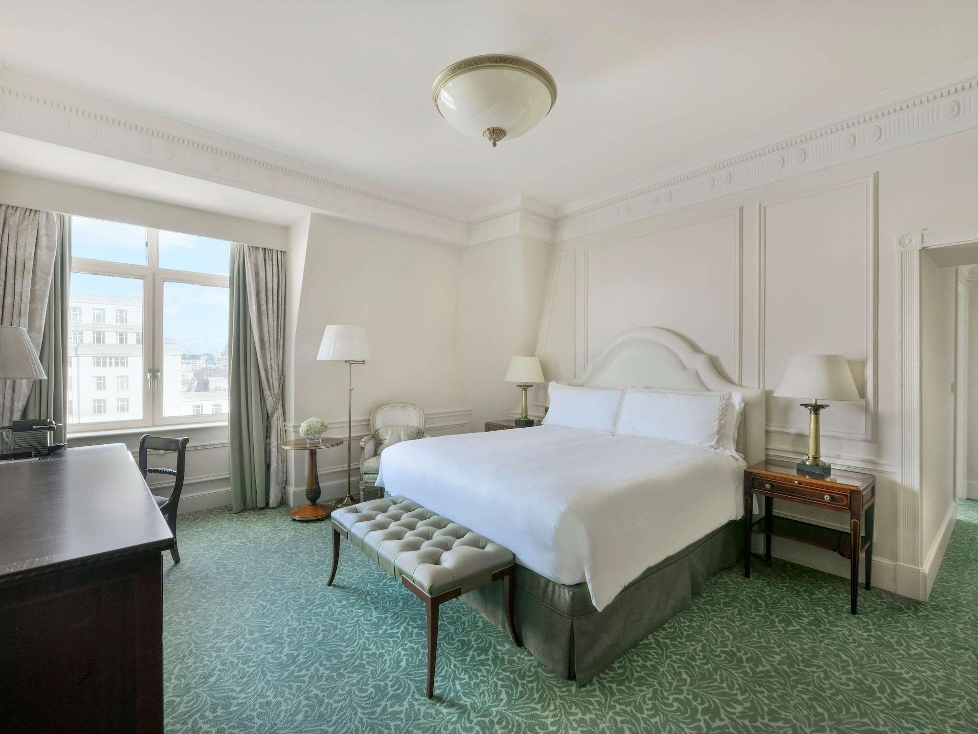 Hotel The Savoy